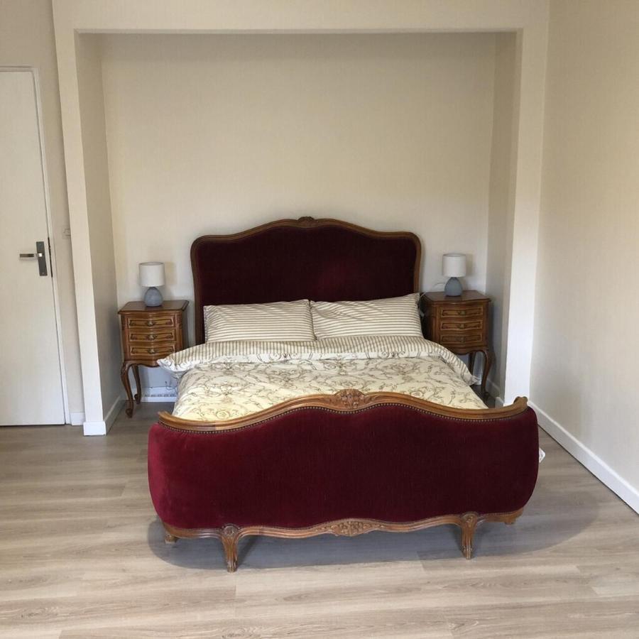 Blacksmiths Cottage In Blanzay - 3 Beds Extérieur photo