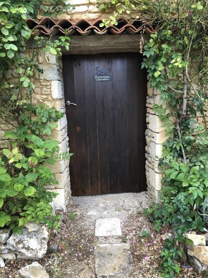 Blacksmiths Cottage In Blanzay - 3 Beds Extérieur photo